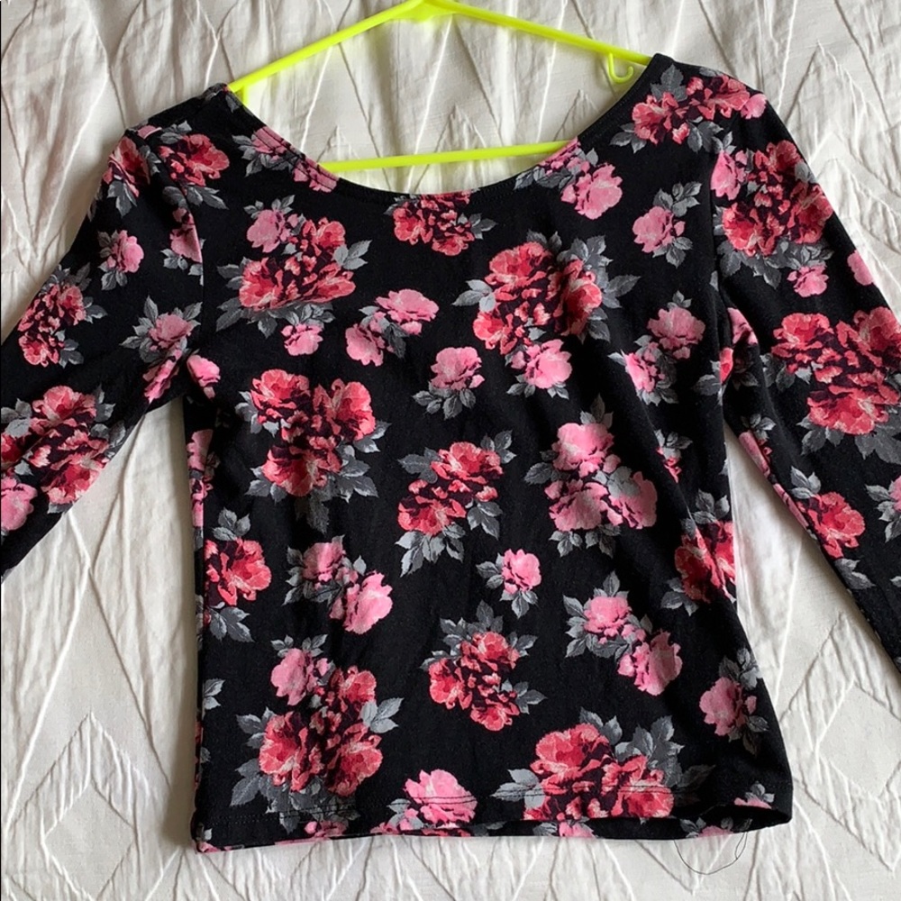 Never-been-worm long sleeve top